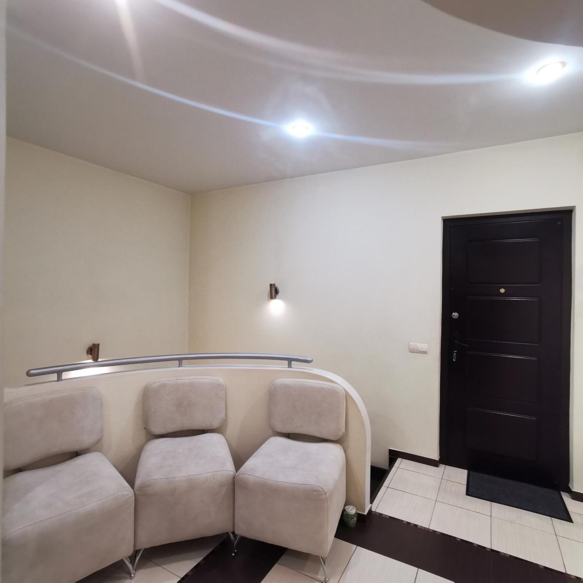 Big Apartment In Rivne Center Kültér fotó