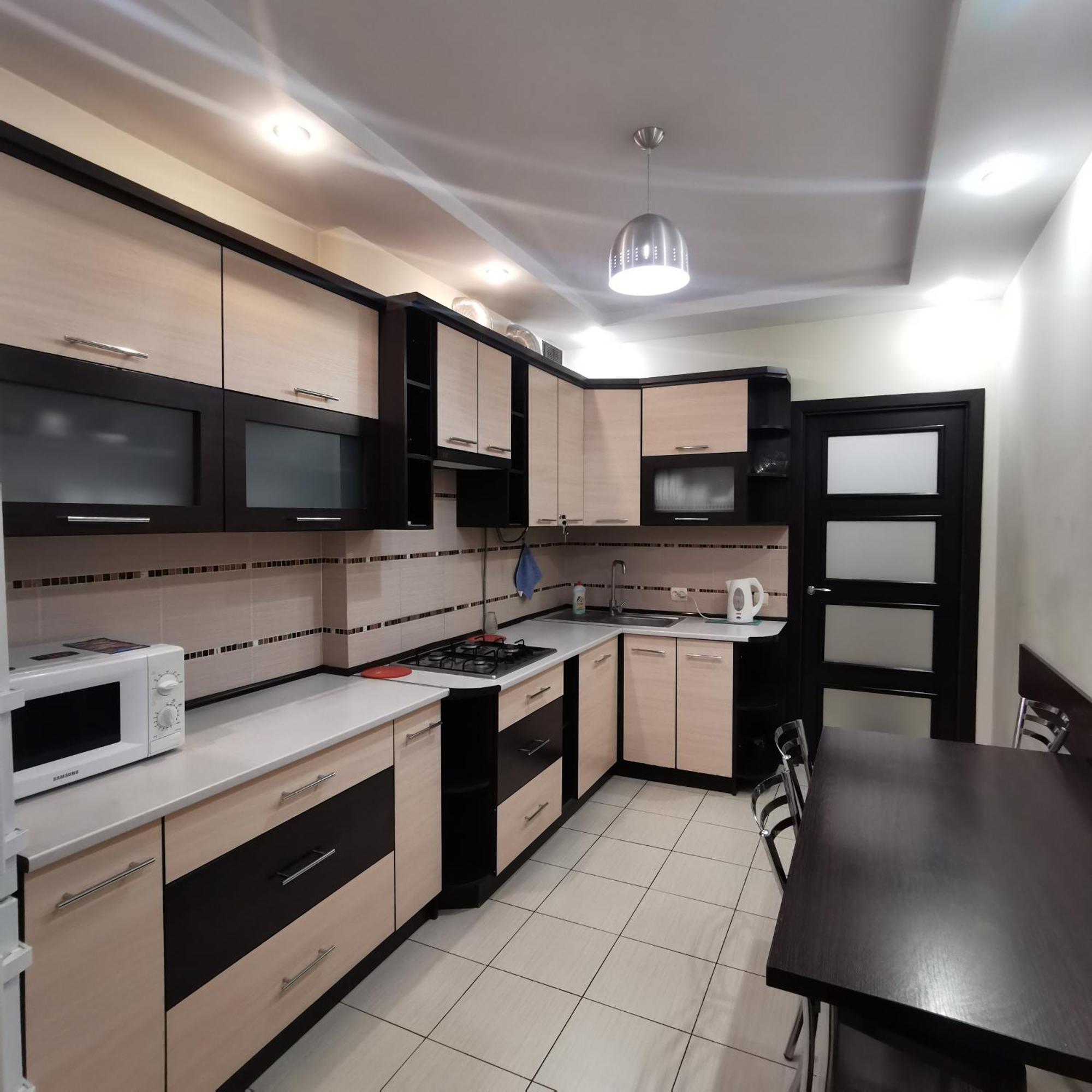 Big Apartment In Rivne Center Kültér fotó